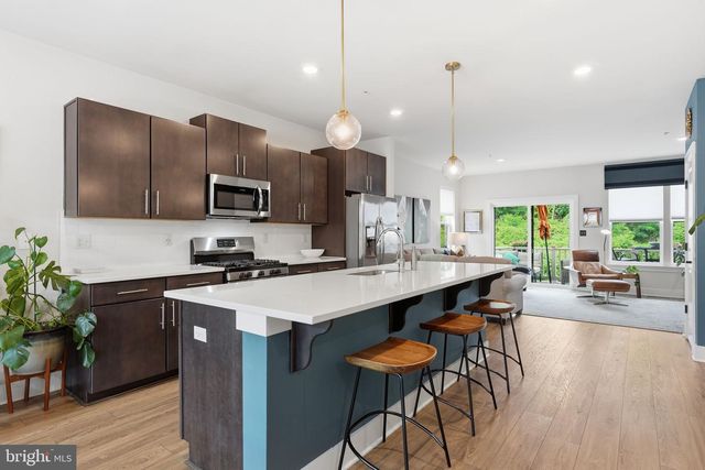 4336 LAPLATA AVE, Baltimore, MD 21211