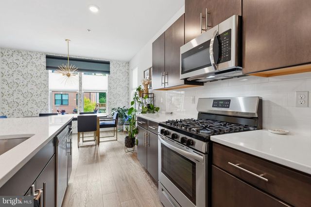 4336 LAPLATA AVE, Baltimore, MD 21211