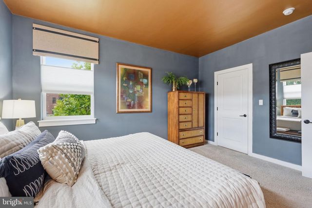 4336 LAPLATA AVE, Baltimore, MD 21211