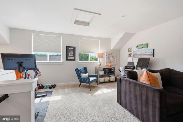 4336 LAPLATA AVE, Baltimore, MD 21211