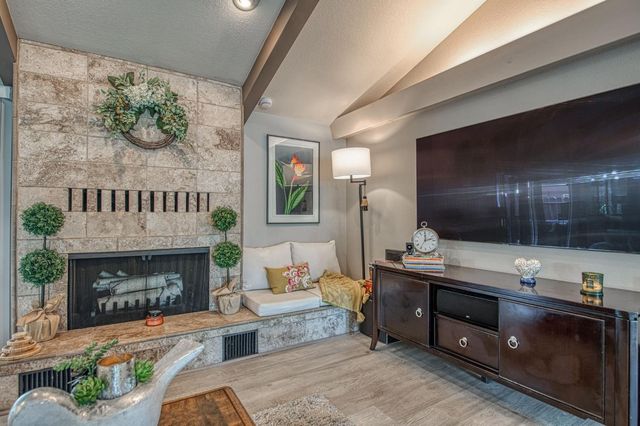 480 E Cole, Fresno, CA 93720