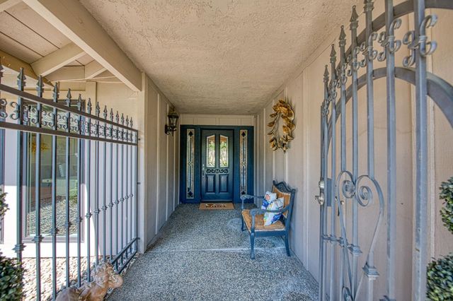 480 E Cole, Fresno, CA 93720