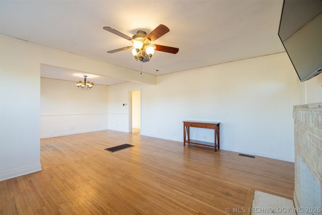 103 S Knoxville Avenue, Tulsa, OK 74112