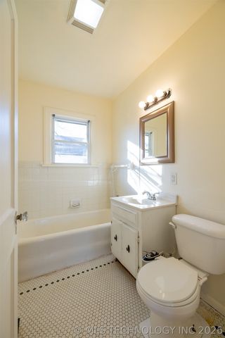 103 S Knoxville Avenue, Tulsa, OK 74112