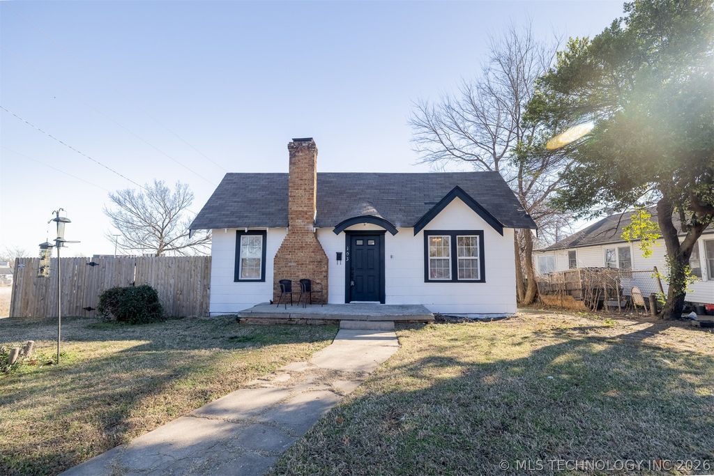 103 S Knoxville Avenue, Tulsa, OK 74112