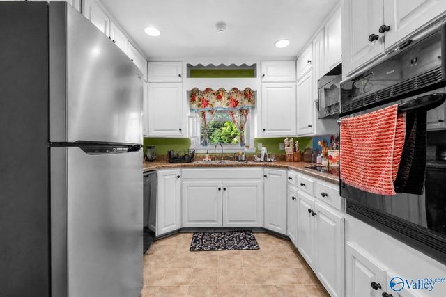 1328 Goodyear Avenue, Gadsden, AL 35903