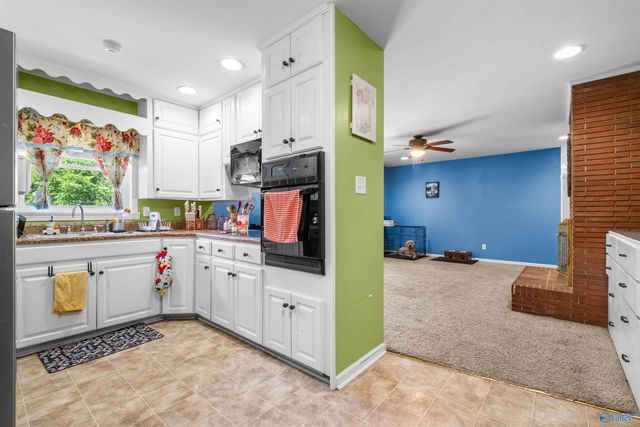 1328 Goodyear Avenue, Gadsden, AL 35903