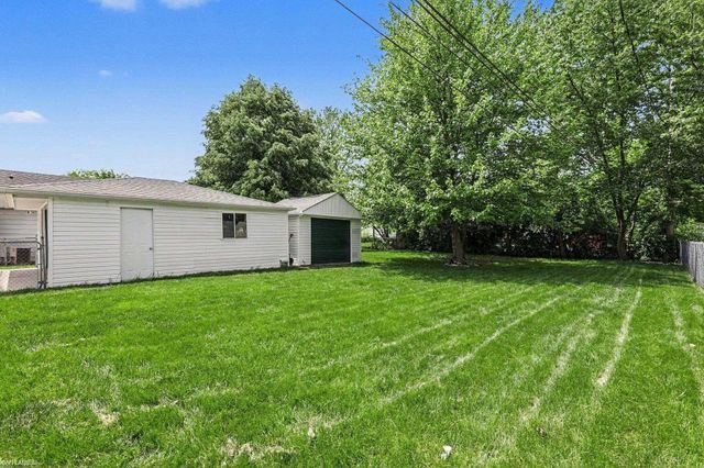 24261 Eleanor Avenue, Warren, MI 48089