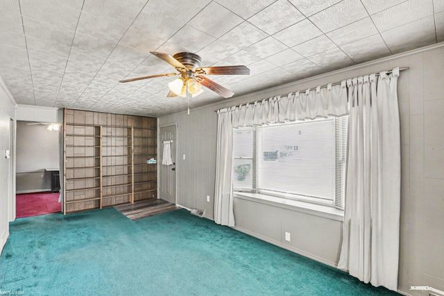 24261 Eleanor Avenue, Warren, MI 48089