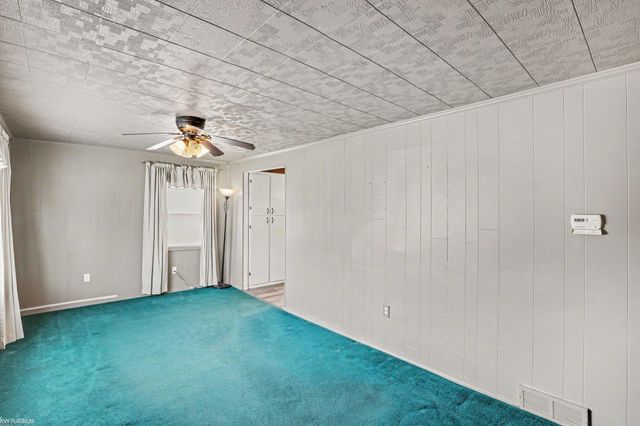 24261 Eleanor Avenue, Warren, MI 48089