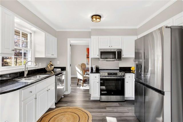 5121 Davantry Drive, Dunwoody, GA 30338