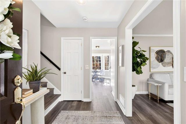 5121 Davantry Drive, Dunwoody, GA 30338