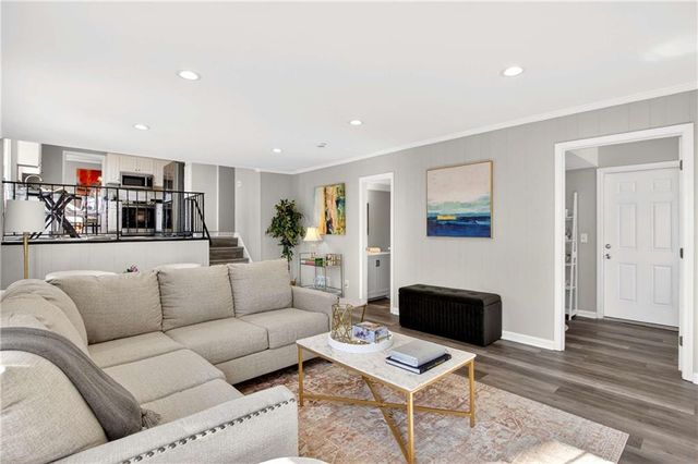 5121 Davantry Drive, Dunwoody, GA 30338