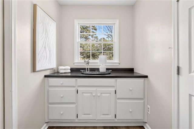 5121 Davantry Drive, Dunwoody, GA 30338