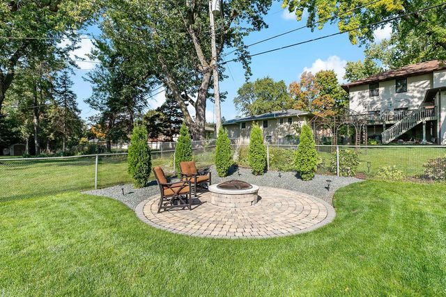 3200 Armour Terrace, Saint Anthony, MN 55418