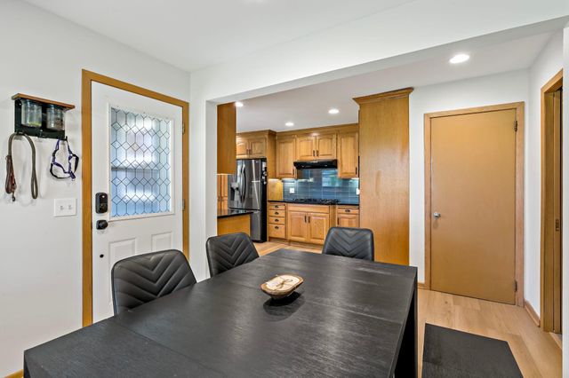 3200 Armour Terrace, Saint Anthony, MN 55418