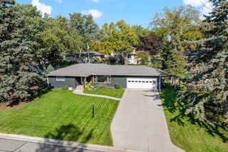 3200 Armour Terrace, Saint Anthony, MN 55418