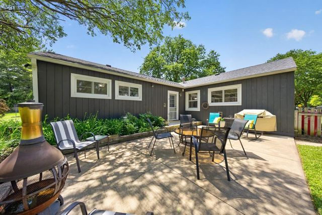1533 Damon Court SE, Rochester, MN 55904