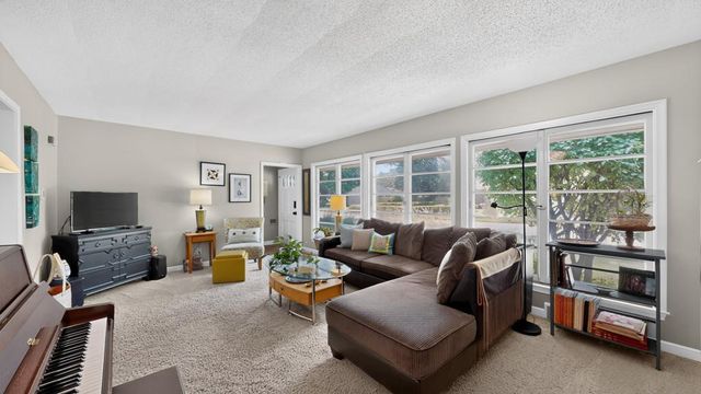 1533 Damon Court SE, Rochester, MN 55904