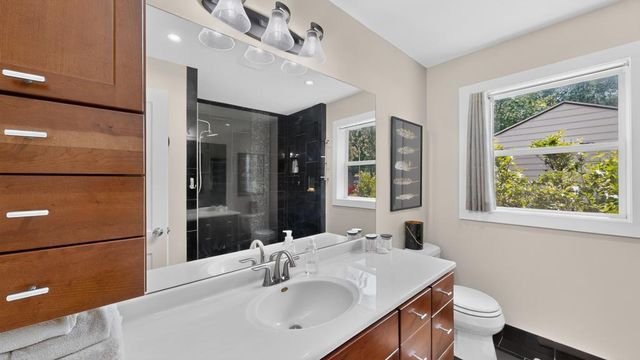 1533 Damon Court SE, Rochester, MN 55904