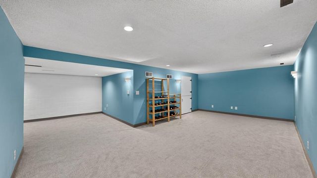 1533 Damon Court SE, Rochester, MN 55904