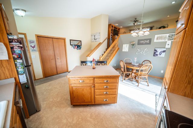 1154 Peregrine Dr SE, Rochester, MN 55904