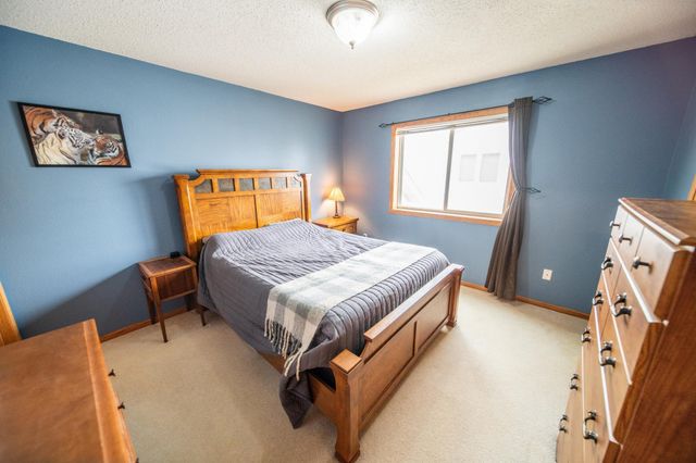 1154 Peregrine Dr SE, Rochester, MN 55904