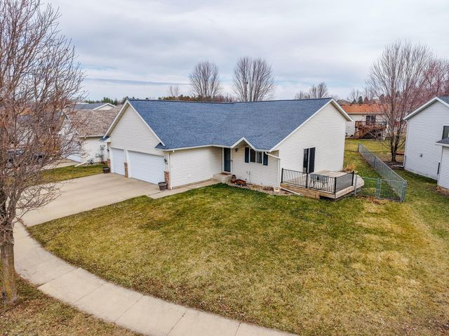 1154 Peregrine Dr SE, Rochester, MN 55904