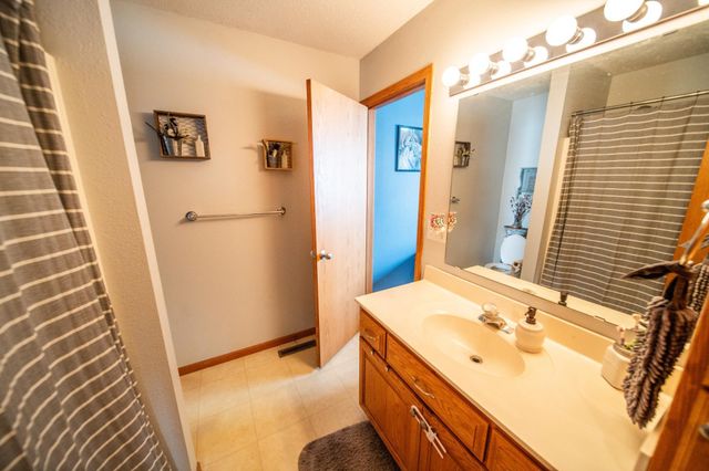 1154 Peregrine Dr SE, Rochester, MN 55904