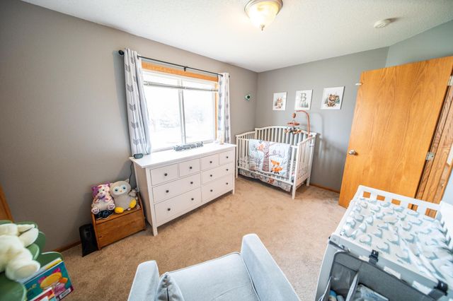 1154 Peregrine Dr SE, Rochester, MN 55904