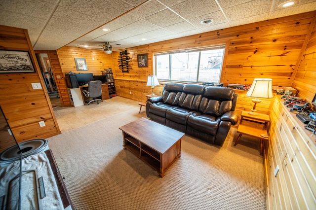 1154 Peregrine Dr SE, Rochester, MN 55904