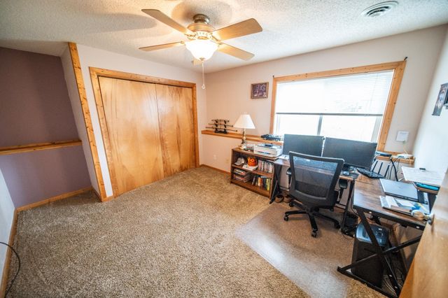 1154 Peregrine Dr SE, Rochester, MN 55904