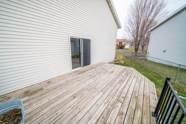 1154 Peregrine Dr SE, Rochester, MN 55904