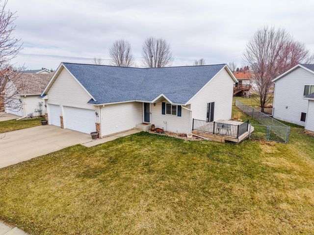 1154 Peregrine Dr SE, Rochester, MN 55904