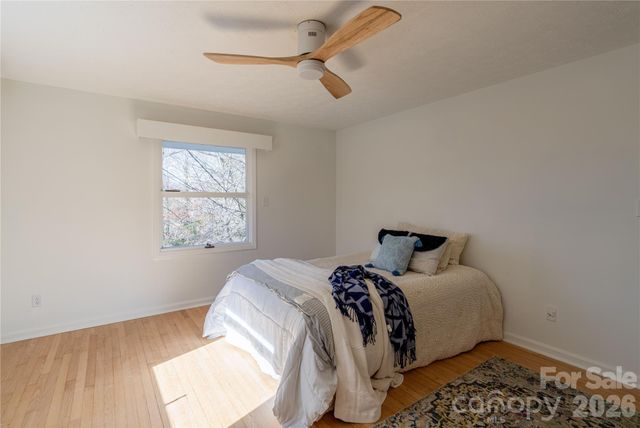 104 Disosway Street, Black Mountain, NC 28711