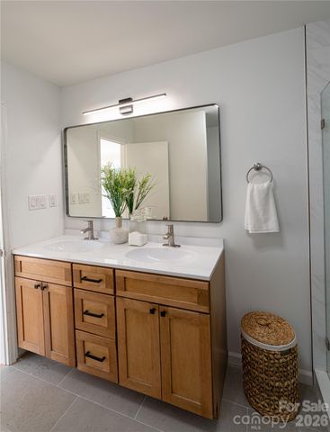 104 Disosway Street, Black Mountain, NC 28711