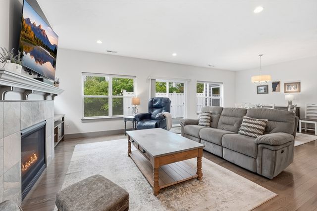 8 Lantern Way 8, Ashland, MA 01721