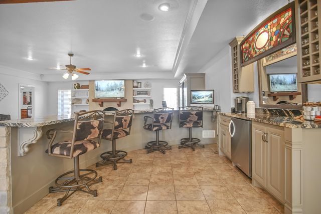 1607 E Paseo Circle, Brownfield, TX 79316