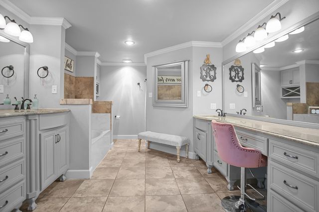 1607 E Paseo Circle, Brownfield, TX 79316