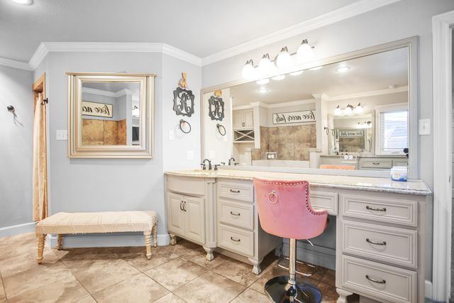 1607 E Paseo Circle, Brownfield, TX 79316