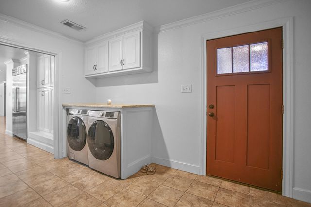 1607 E Paseo Circle, Brownfield, TX 79316