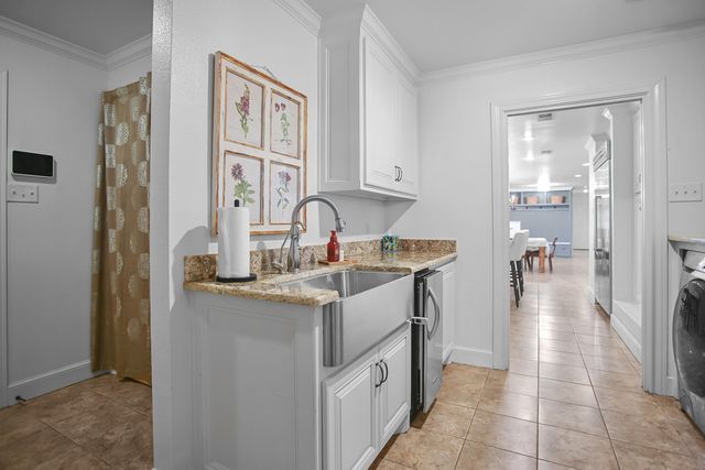 1607 E Paseo Circle, Brownfield, TX 79316