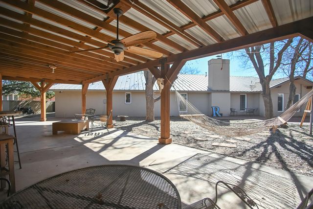 1607 E Paseo Circle, Brownfield, TX 79316