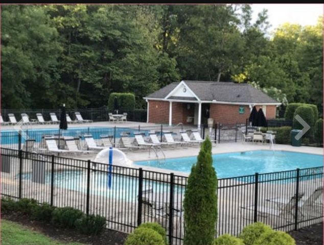 1511 Red Oak Dr, Brentwood, TN 37027