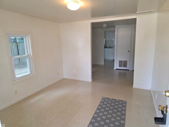 18958 Melvin Street, Roseville, MI 48066