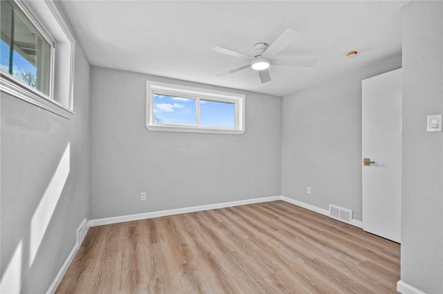 703 Parkview, Mt Pleasant Twp, PA 15666