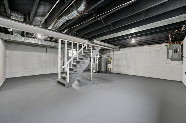 703 Parkview, Mt Pleasant Twp, PA 15666