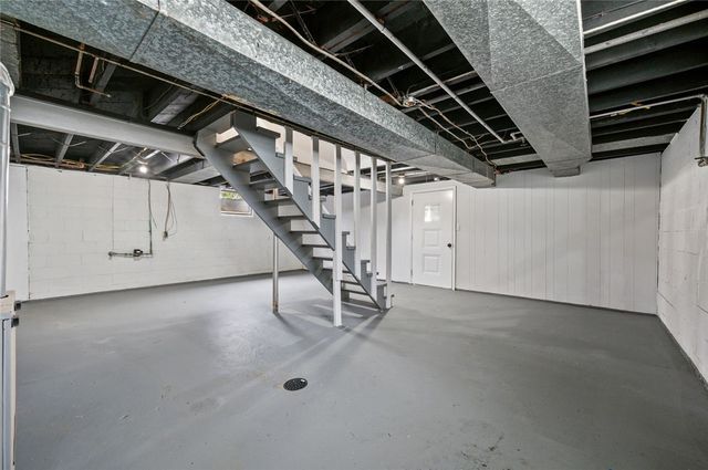 703 Parkview, Mt Pleasant Twp, PA 15666