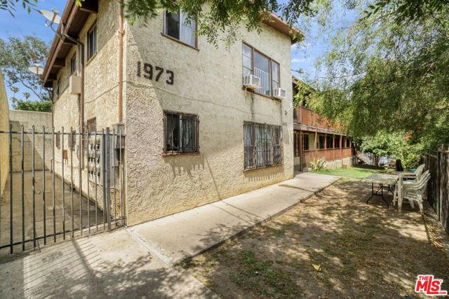 1973 W 22nd Street, Los Angeles, CA 90018
