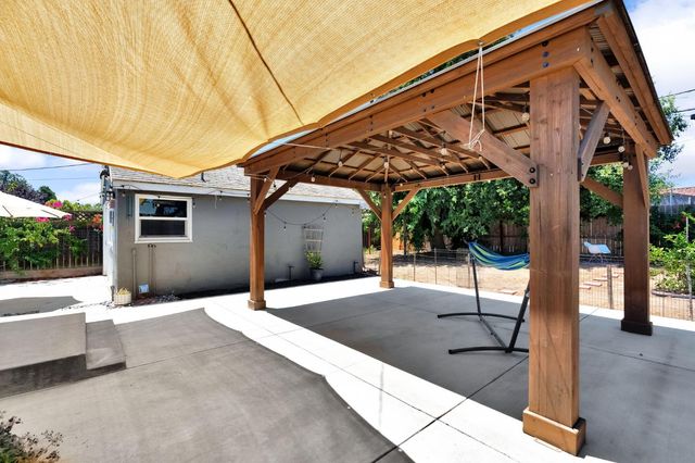 1465 N Harrison Avenue, Fresno, CA 93728